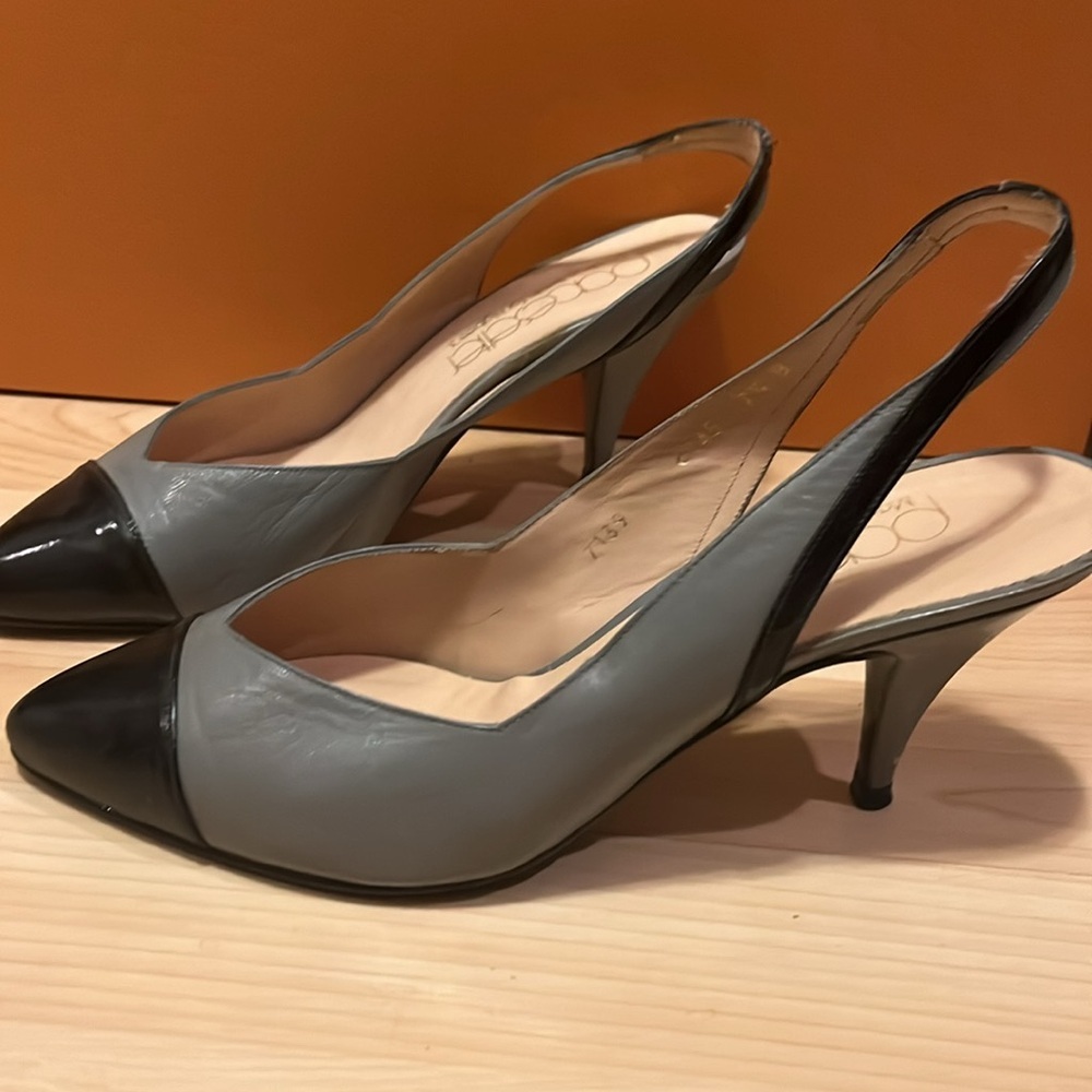 Vintage Pacesetter gray & black sling back heels 7.5‎ - Picture 2 of 13